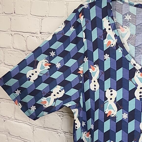 LuLaRoe OLAF Print Perfect T Shirt Disney Frozen Swing Tee Blue Knit Top Small - Picture 7 of 9